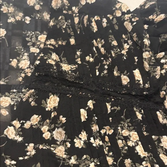 And Now This Black Floral chiffon v neck top SZ 1X plus size puffy sleeve NWT - Picture 12 of 14